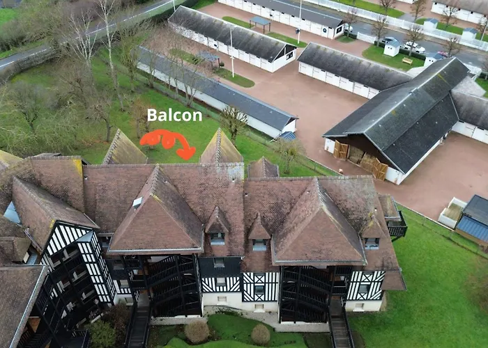 Piscine, Balcon, Stationnement, Vue Box Hippodrome Deauville